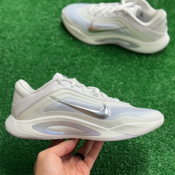 Nike A'One Pearl Womens Basketball FZ8605-100 VNDS Sz 8 - Picture 1 of 7